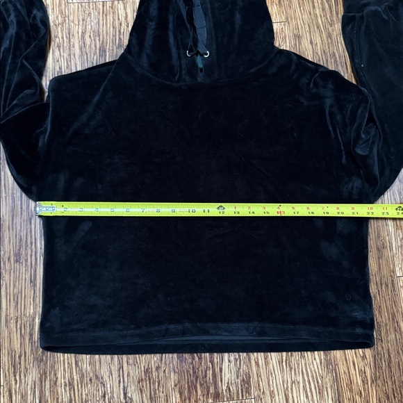 Wild Fable black velvet hoodie sweatshirt size small - Picture 8 of 9